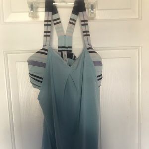 Lululemon top with built in bra